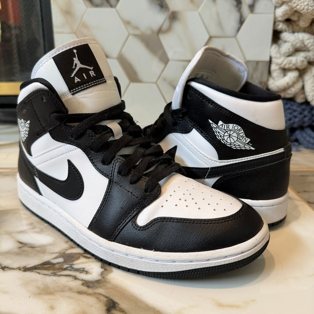 Nike Air Jordan 1 Mid Panda Women's White Black Basketball Sneakers‎ Size 8.5